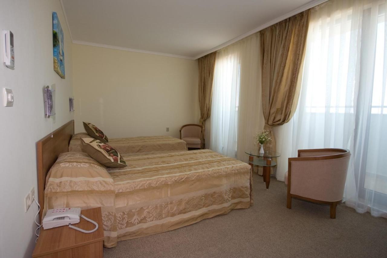 Hotel Lalov Egrek Lozenets Bagian luar foto