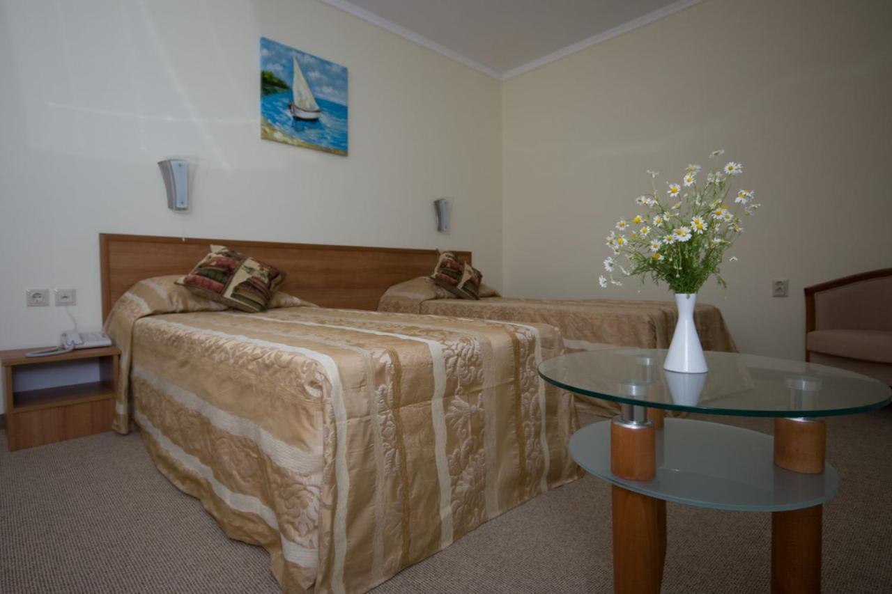 Hotel Lalov Egrek Lozenets Bagian luar foto