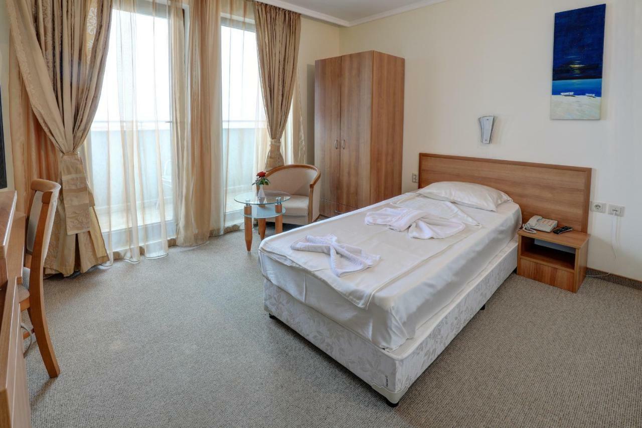 Hotel Lalov Egrek Lozenets Bagian luar foto
