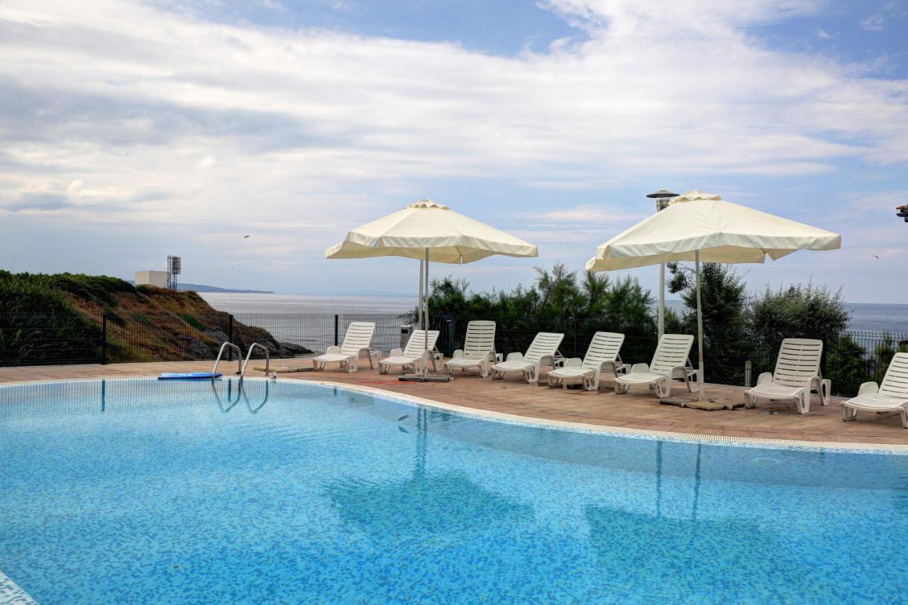 Hotel Lalov Egrek Lozenets Bagian luar foto